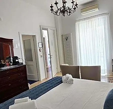Al Corso Charming לינה וארוחת בוקר 4*